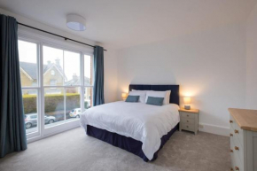 Stylish 4 bedroom Cowes house